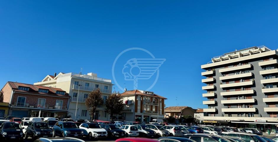 Nuove agevolazioni per la sosta a Riccione Paese: il Comune accoglie le richieste di residenti e commercianti Nuove agevolazioni per la sosta a Riccione Paese: il Comune accoglie le richieste di residenti e commercianti