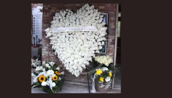 Si sono svolti oggi i funerali di Evan Delogu, il giovane deceduto mercoledì in un tragico incidente stradale Si sono svolti oggi i funerali di Evan Delogu, il giovane deceduto mercoledì in un tragico incidente stradale