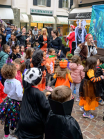 In festa tra zombi, zucche e magia: un Halloween da record che continua fino al 2 novembre In festa tra zombi, zucche e magia: un Halloween da record che continua fino al 2 novembre