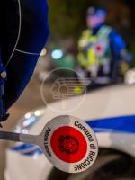 Rissa di Hallowen tra ragazzini in centro: ferito a coltellate alla testa un 14enne: la Polizia Locale blocca l'aggressore, ritrovato il coltello usato per compiere il fatto Rissa di Hallowen tra ragazzini in centro: ferito a coltellate alla testa un 14enne: la Polizia Locale blocca l'aggressore, ritrovato il coltello usato per compiere il fatto