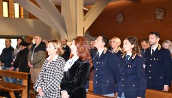 La Polizia di Stato celebra la Santa Messa per la commemorazione dei defunti La Polizia di Stato celebra la Santa Messa per la commemorazione dei defunti